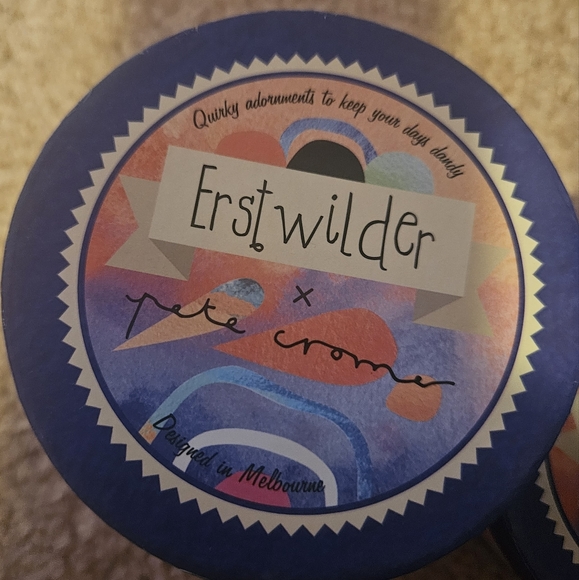 Kempton Kookaburra Pete Cromer x Erstwilder brooch - Picture 3 of 3